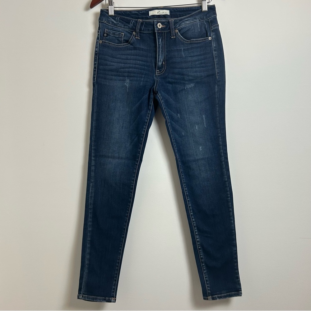 KanCan Dark Wash Jeans Size 28